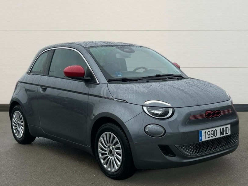 Foto del FIAT 500 e 70Kw Red