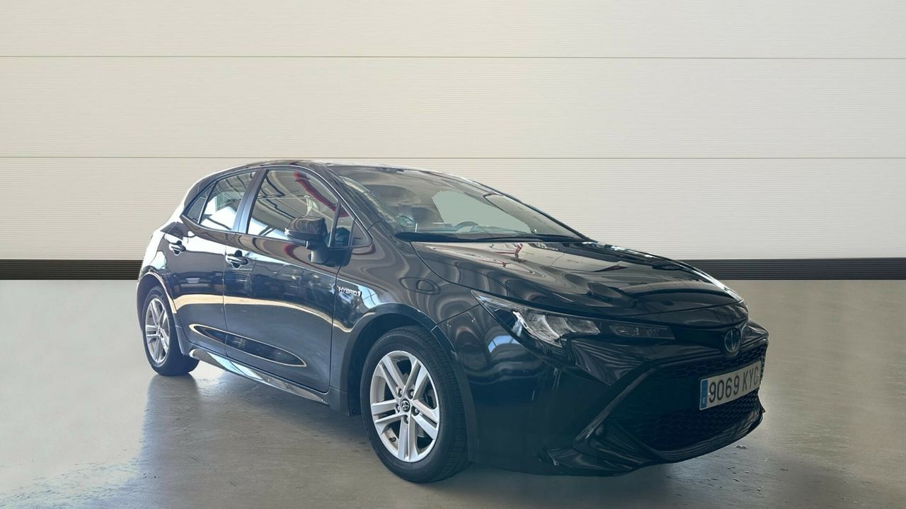 TOYOTA Corolla (1.8 HYBRID AUTO ACTIVE E-CVT 122 5P) en Madrid