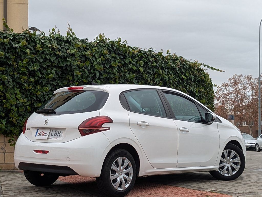 PEUGEOT 208 (1.5 BlueHDi S&S Active 100) en Madrid