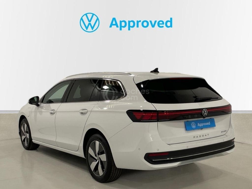 Foto del VOLKSWAGEN Passat 1.5 eHybrid DSG6 150kW Business