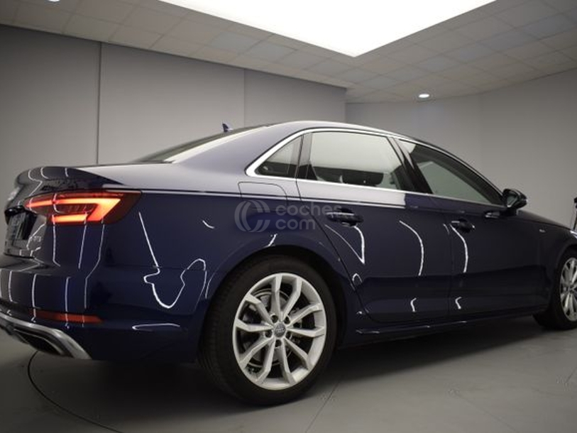 Foto del AUDI A4 35 TFSI S line S tronic 110kW