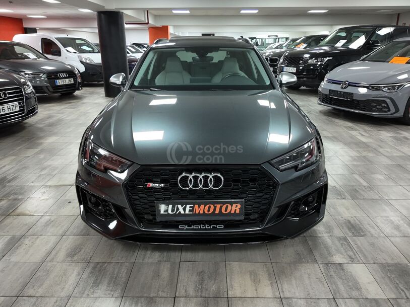 Foto del AUDI A4 RS4 Avant 2.9 TFSI quattro tiptronic