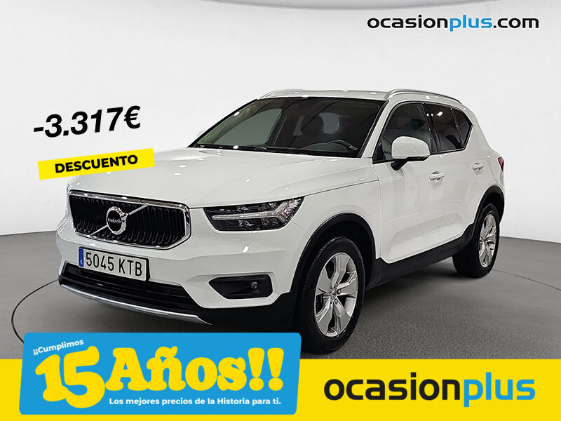 VOLVO XC40 (D3 Momentum 110 kW (150 CV)) en Madrid