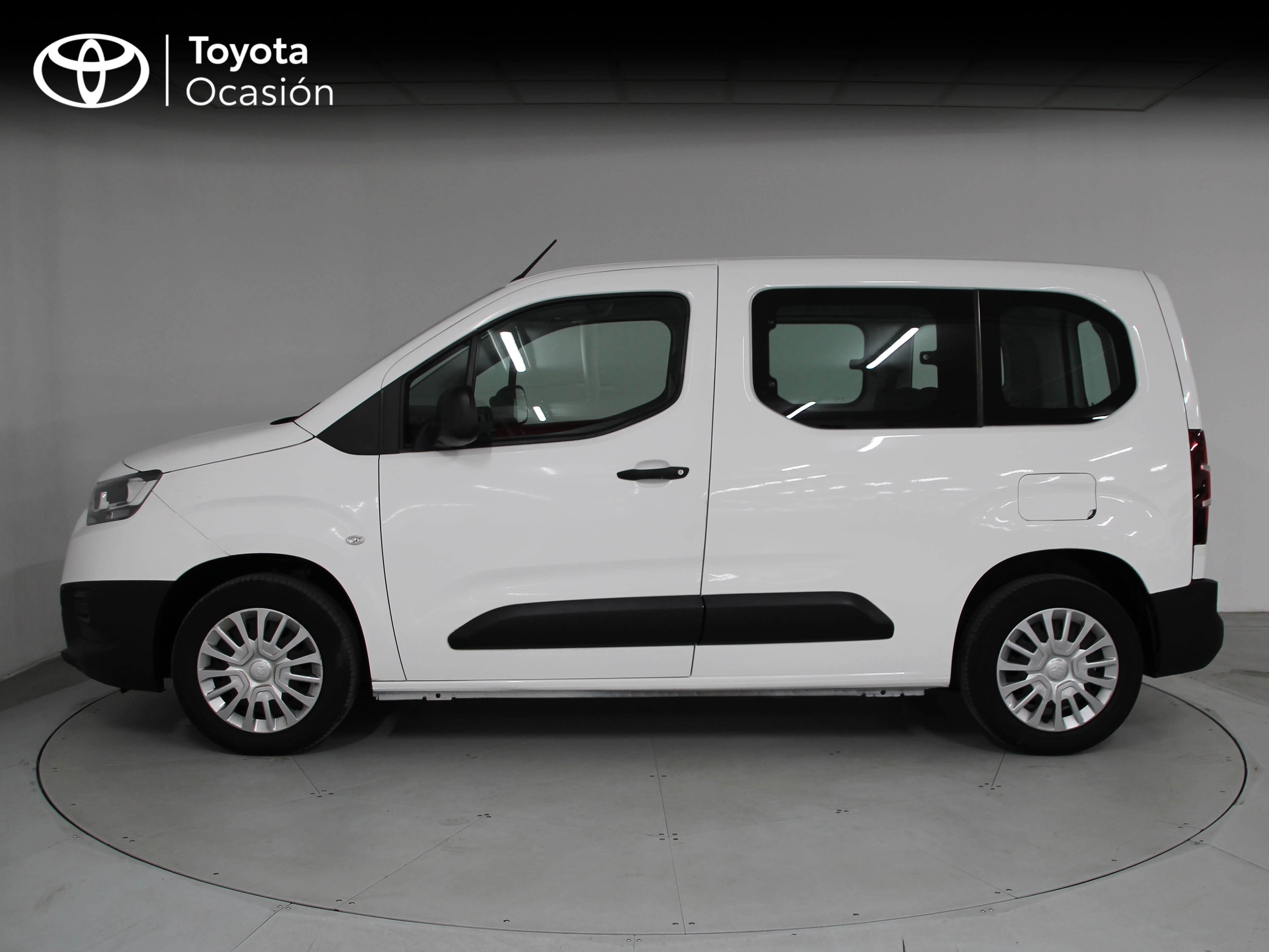 Foto del TOYOTA Proace City Combi L1 1.5D GX 100