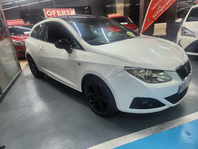 SEAT Ibiza (1.4 Junior 63 kW (85 CV)) en Barcelona