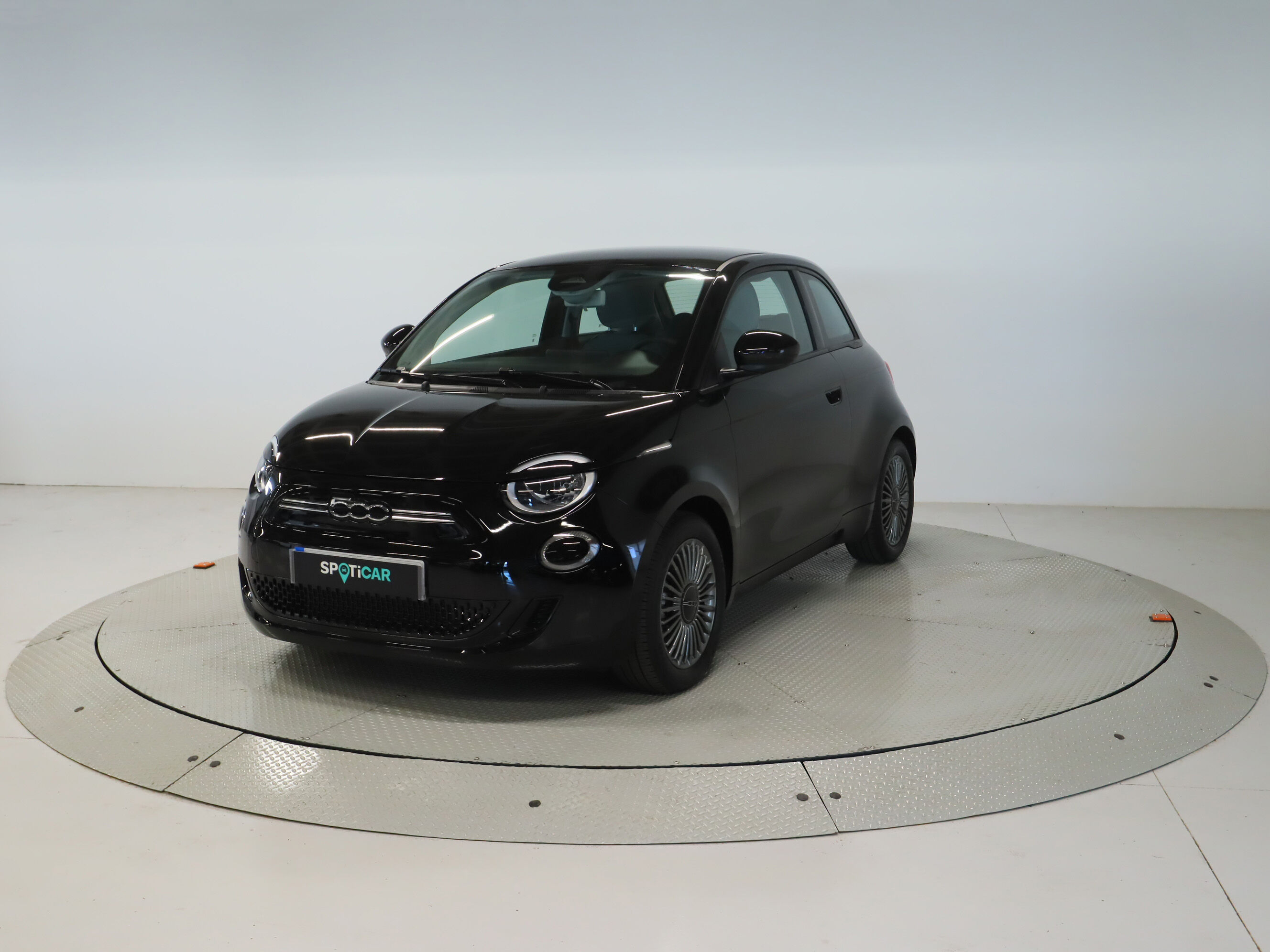 FIAT 500 (BEV HATCHBACK 87KW (118CV) ICON) en Baleares