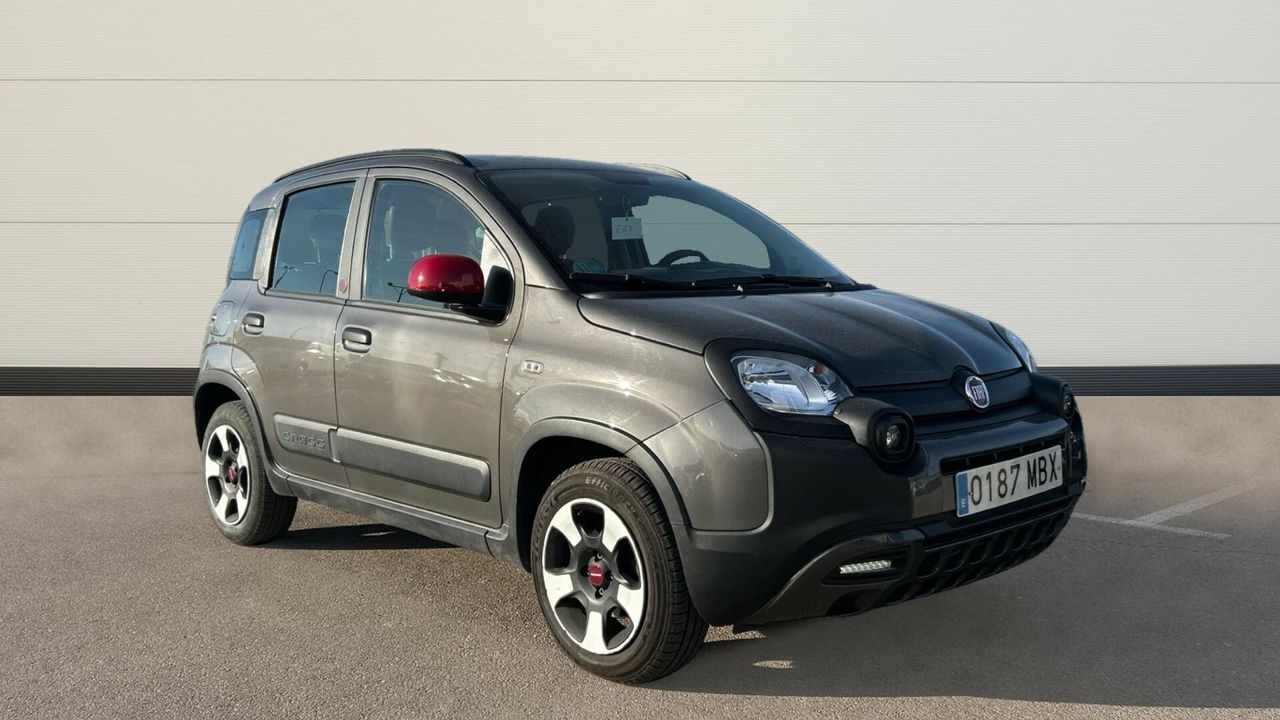 FIAT Panda (1.0 MHEV CROSS GSE RED 70 5P) en Madrid