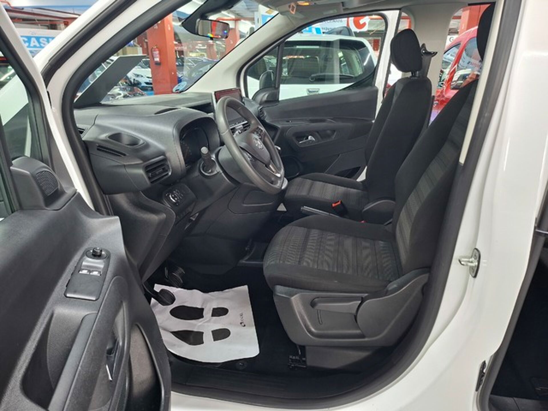 Imagen 2 de OPEL Combo