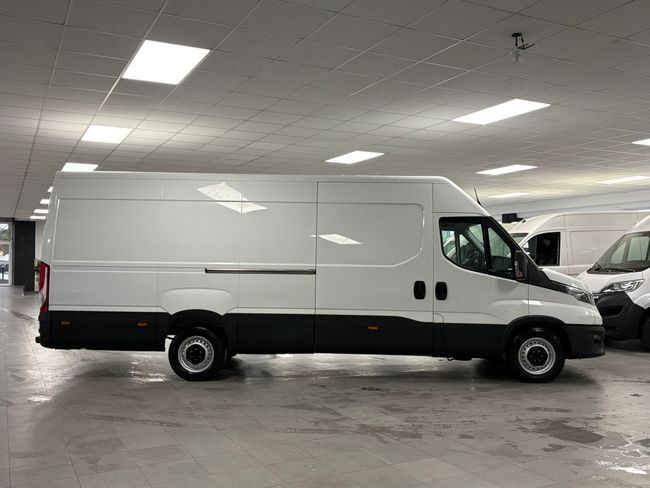 Foto del IVECO Daily Furgón 35S16 V 4100 H2 16.0 156