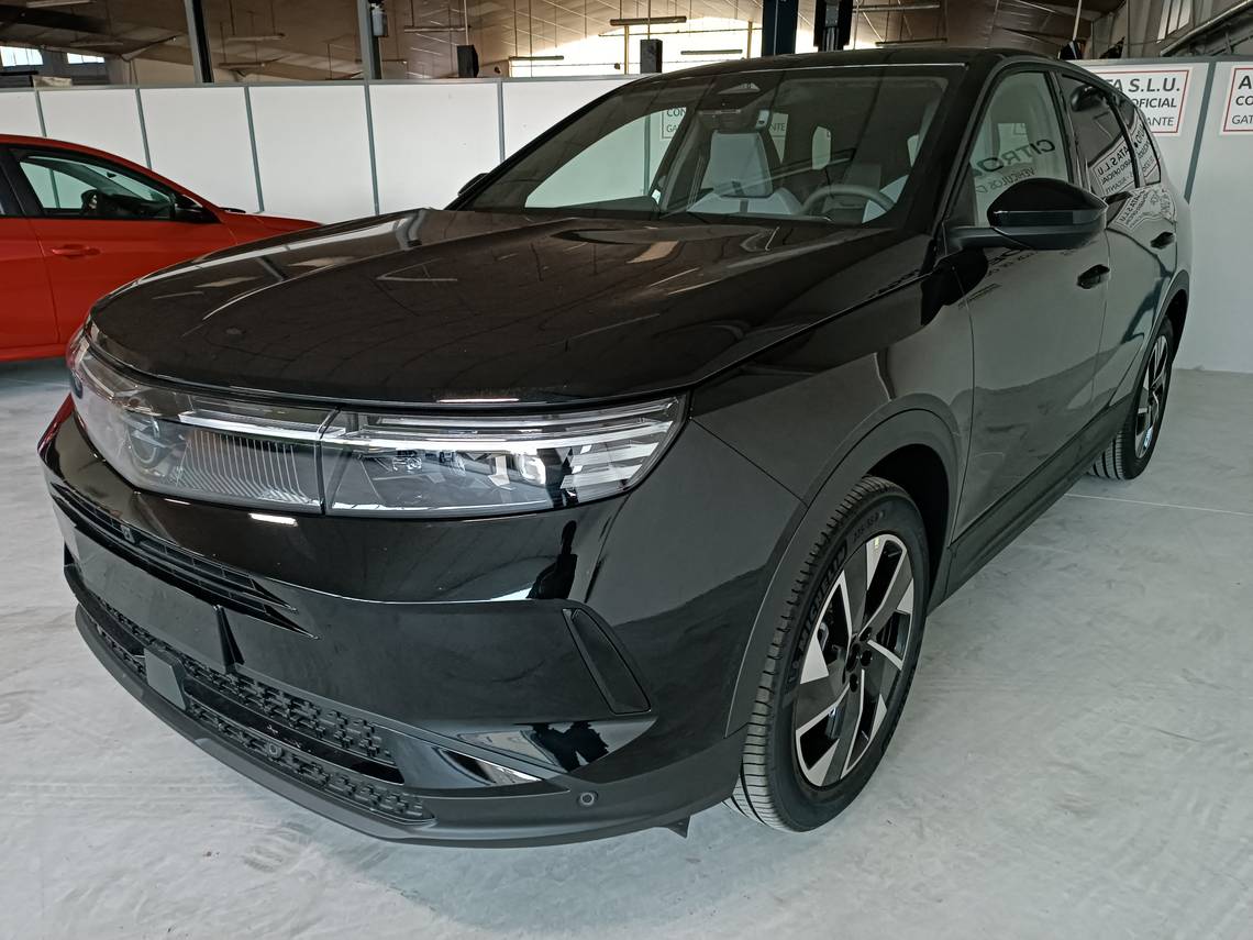 OPEL Grandland (1.2T XHT Hybrid eDCT6 S/S GS) en Alicante