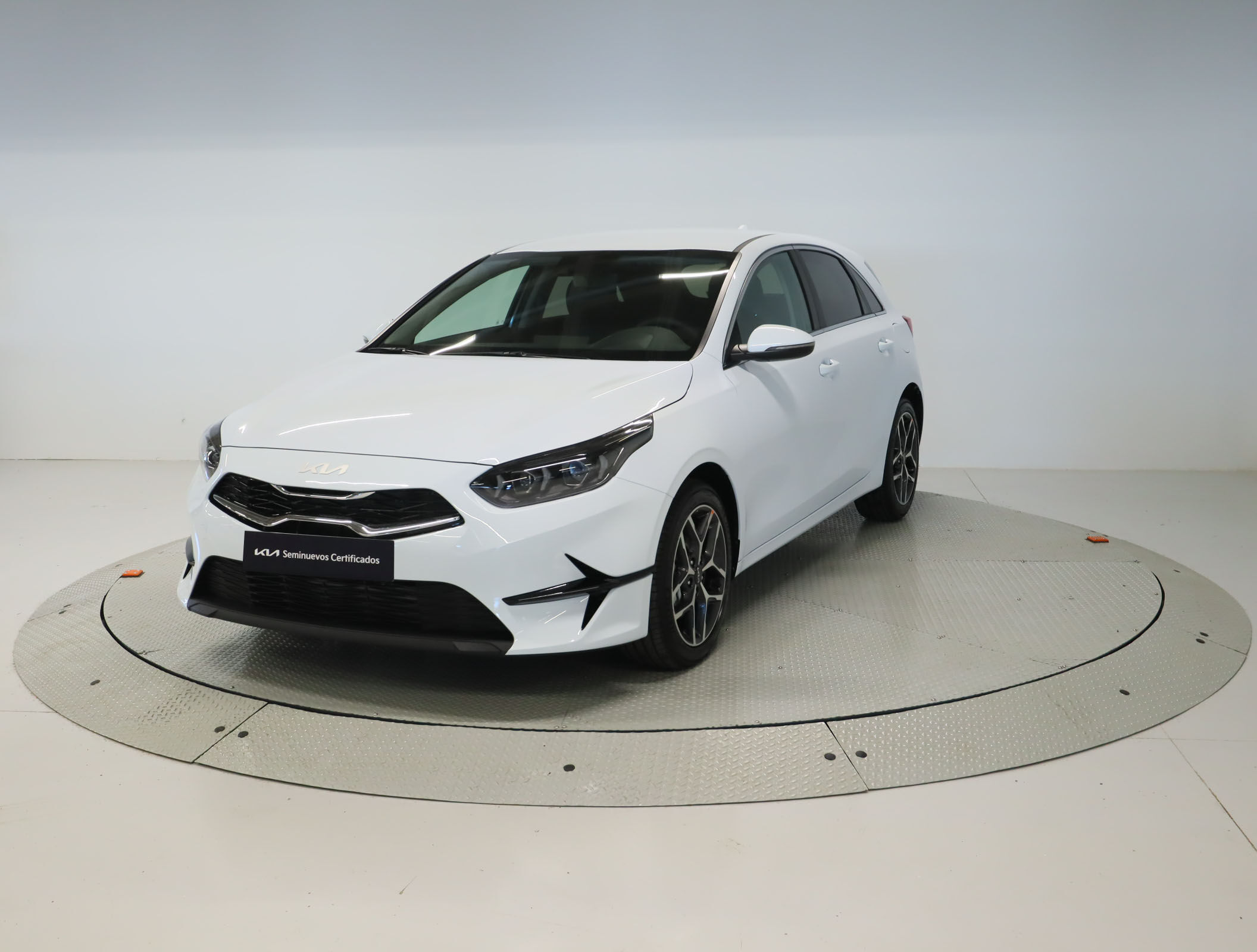 KIA Ceed (1.0 T-GDI 74KW TECH 100 5P) en Baleares