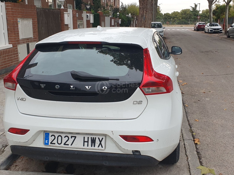 Foto del VOLVO V40 D2 Kinetic Aut. 115