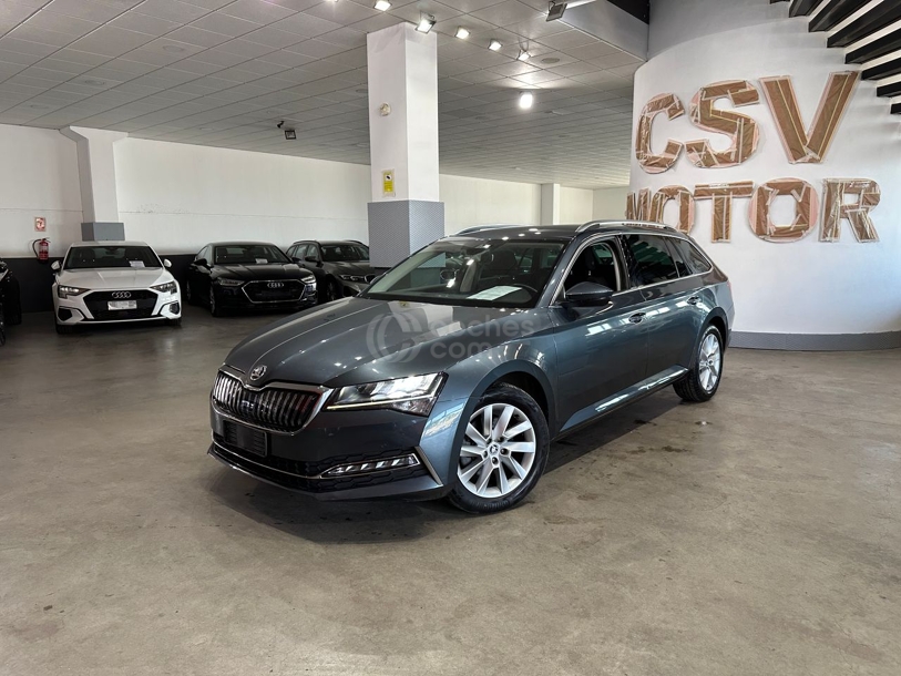 Foto del SKODA Superb Combi 1.4 TSI iV P-HEV Ambition DSG