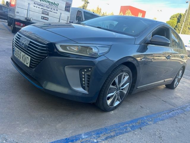 HYUNDAI Ioniq (HEV 1.6 GDI Tecno) en Madrid