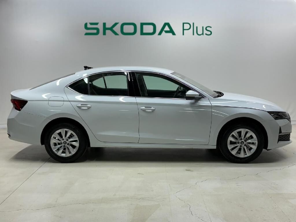 Foto del SKODA Octavia 1.5 TSI MHEV Selection DSG7 85kW