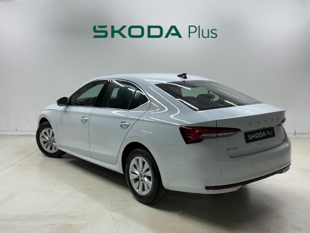 Foto del SKODA Octavia 1.5 TSI MHEV Selection DSG7 85kW