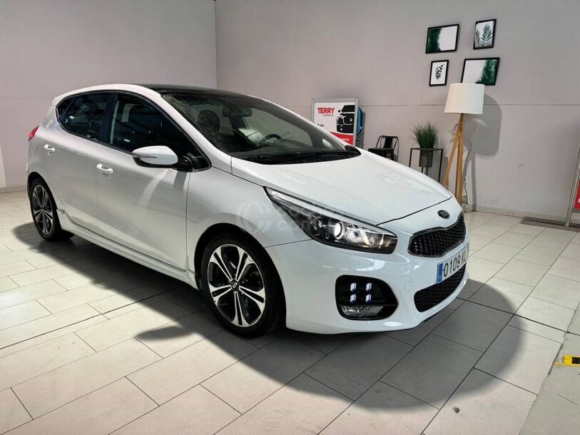 Foto del KIA Ceed 1.0 T-GDI Eco-Dynamics GT Line 120