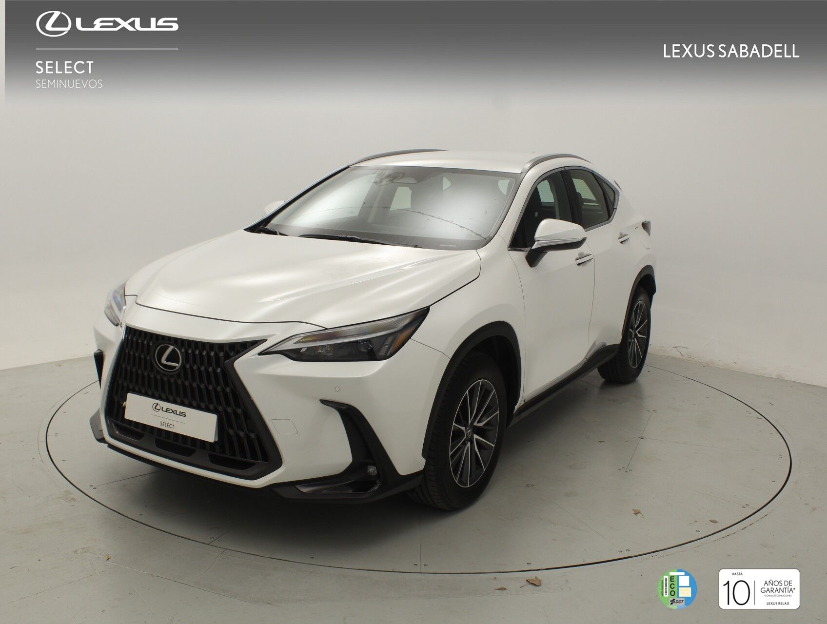 LEXUS NX (350H PREMIUM PLUS 2.5 HYBRID 242 CV AUTO 5P 2WD) en Barcelona