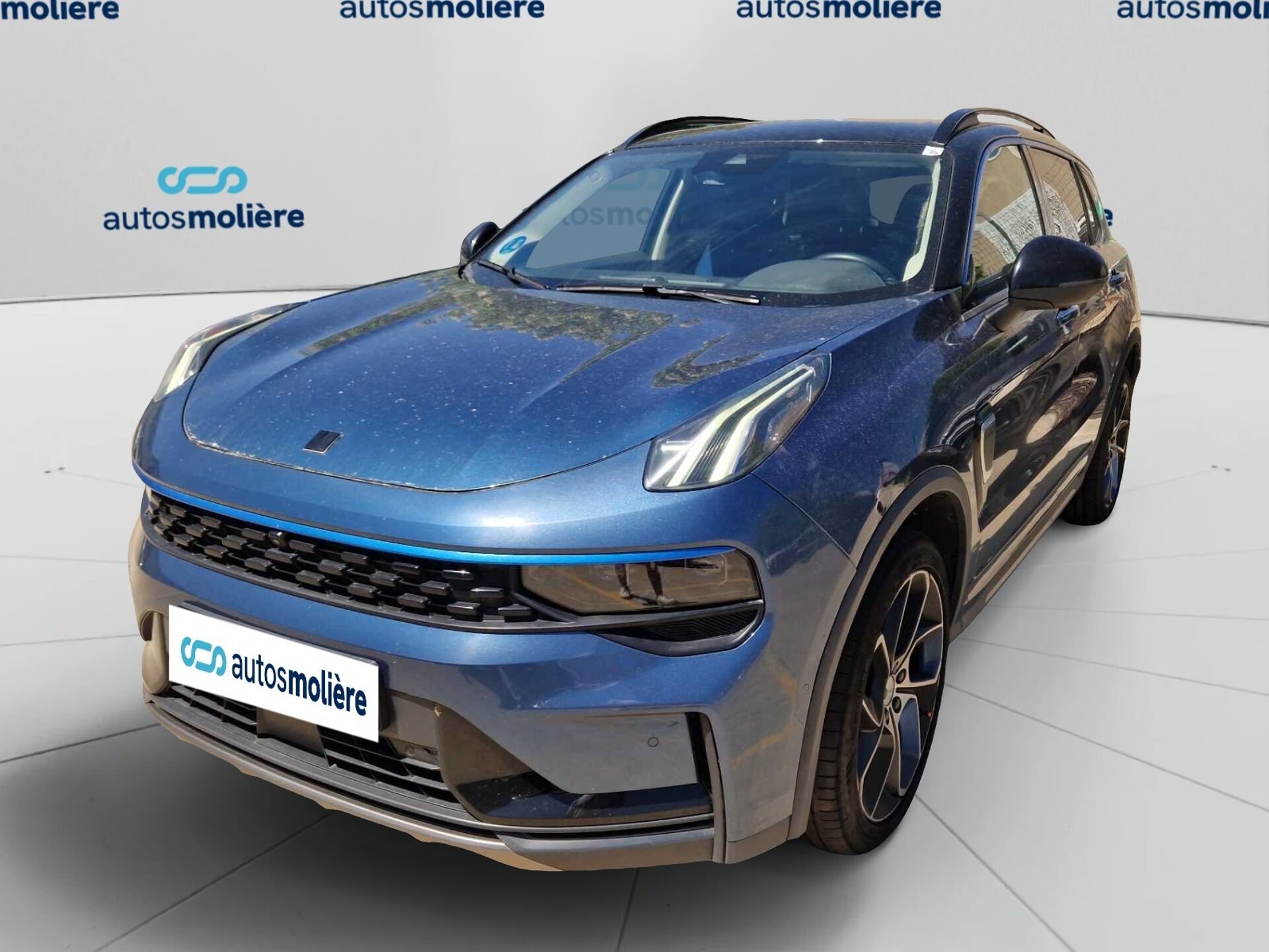 Imagen de LYNK & CO 01