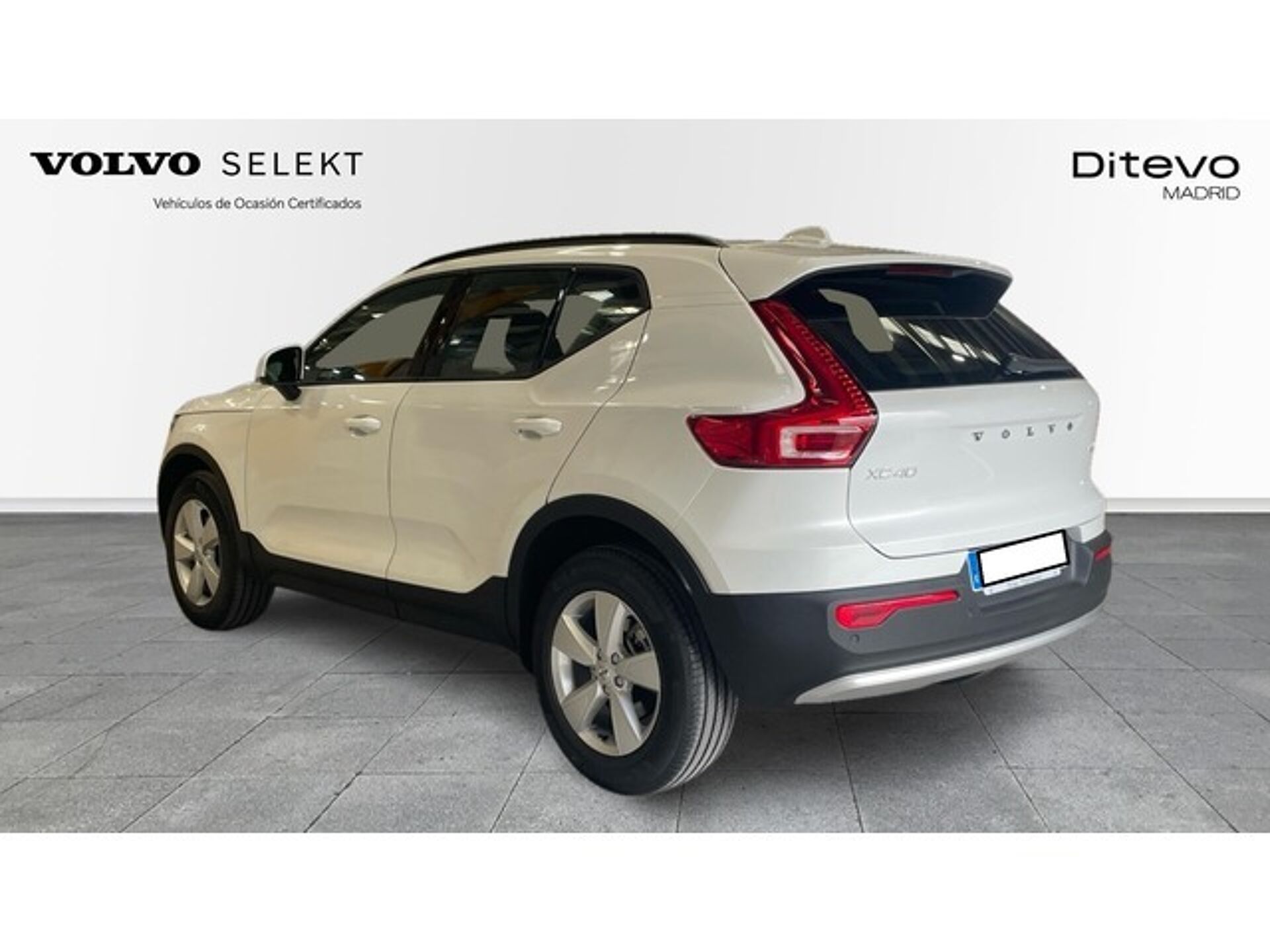 Imagen 2 de VOLVO XC40