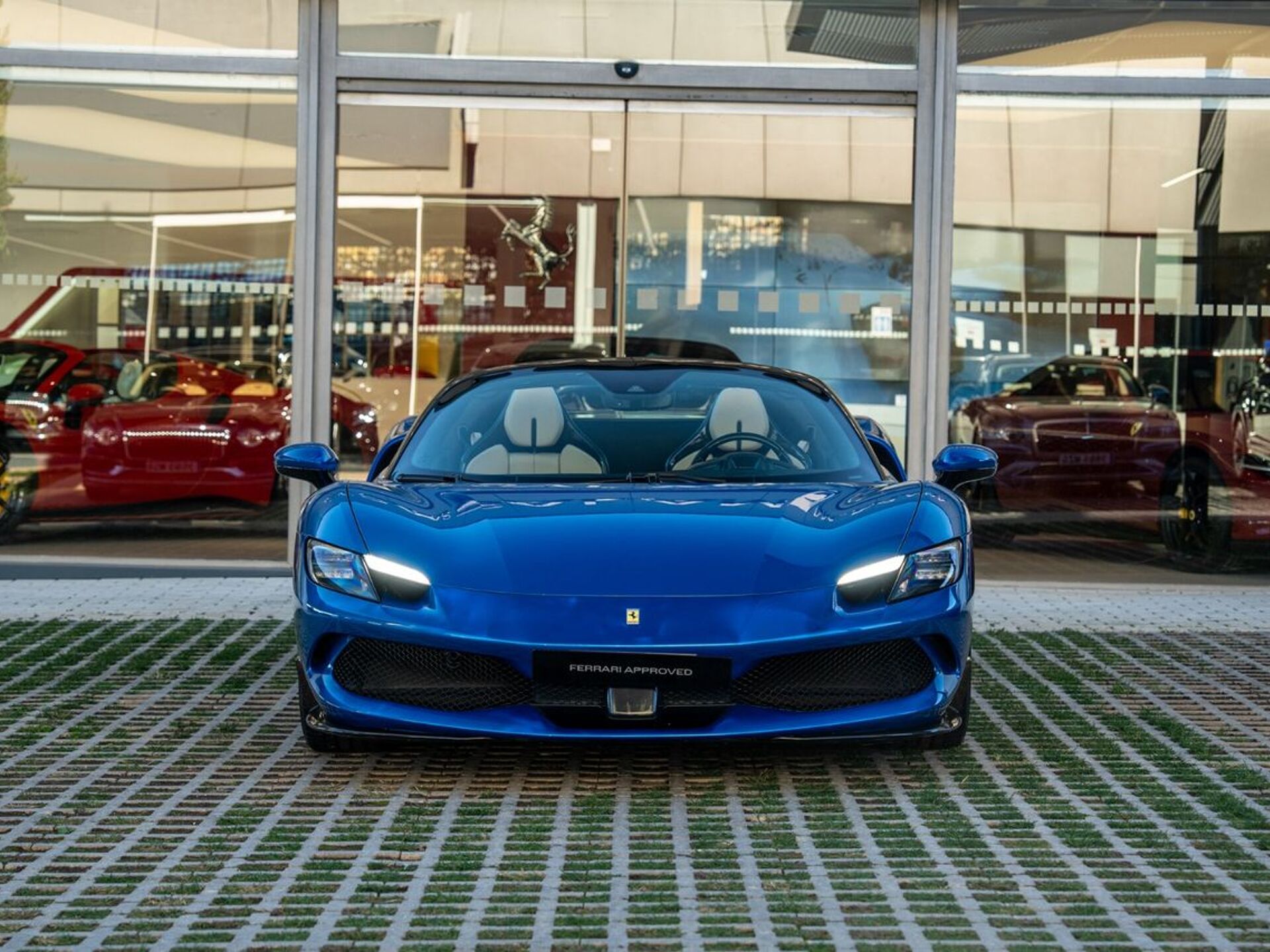 Imagen 2 de FERRARI 296 GTB