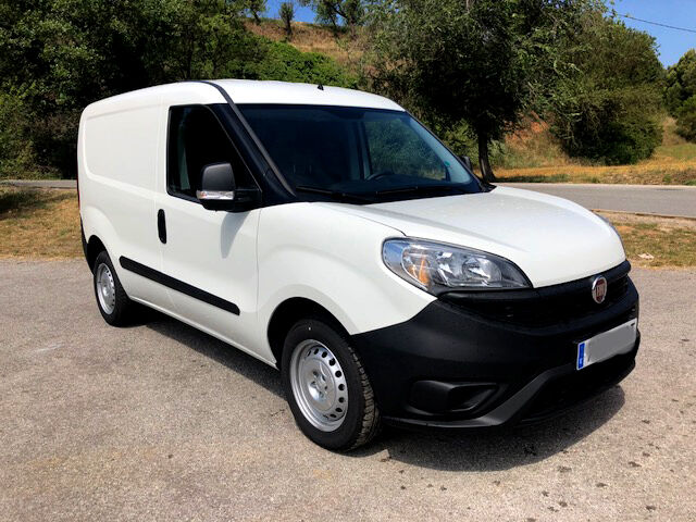 FIAT Dobló (CARGO VAN 1.3JTD MULTIJET) en Barcelona