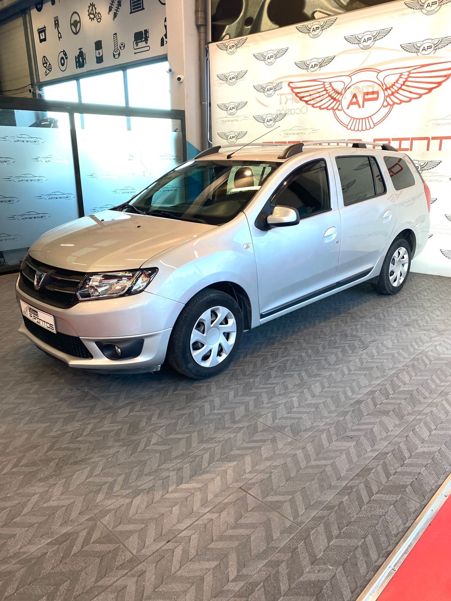 DACIA Logan (MCV 1.5dCi Laureate 75) en Pontevedra