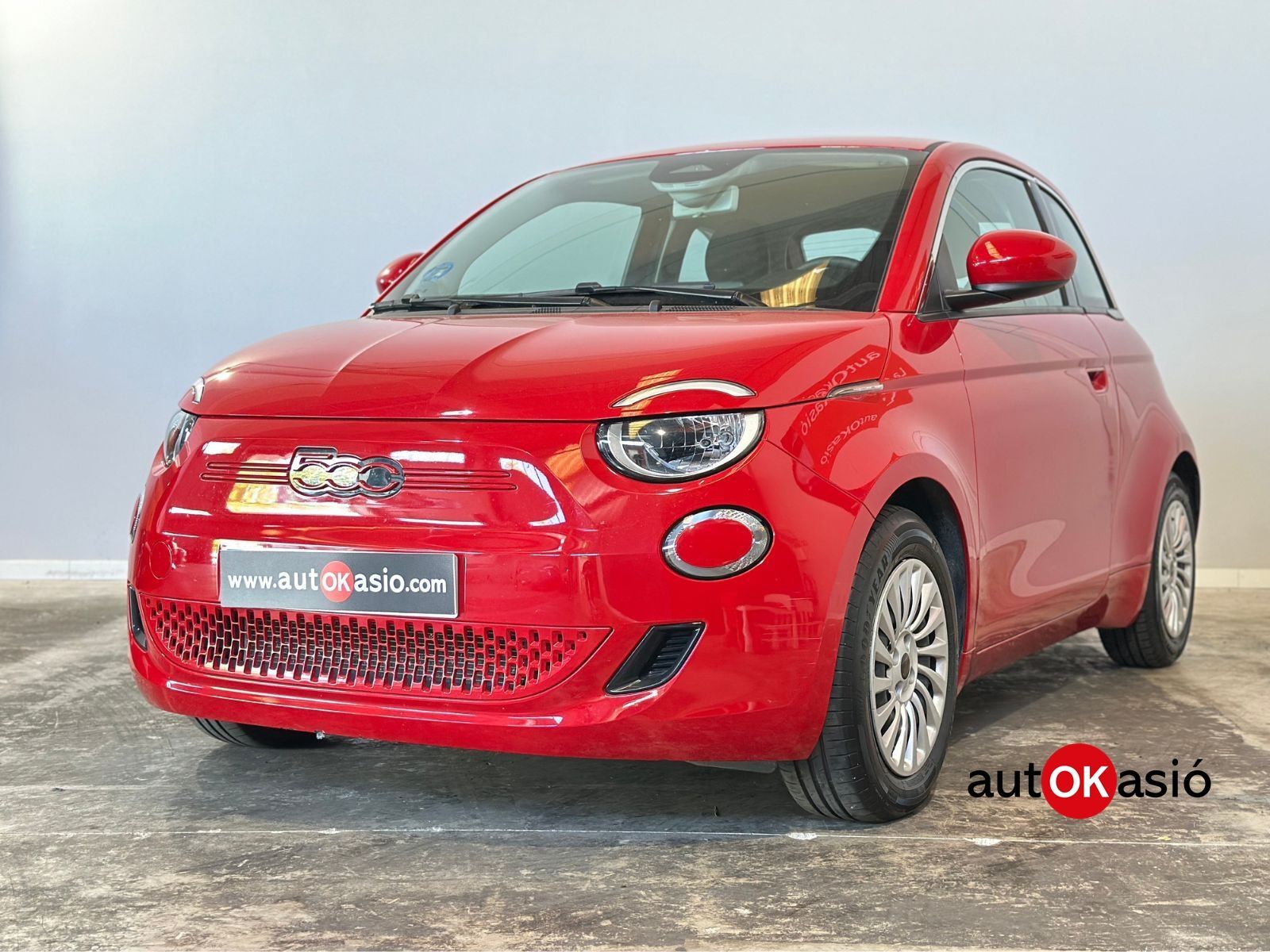 Foto del FIAT 500 e 87Kw Red