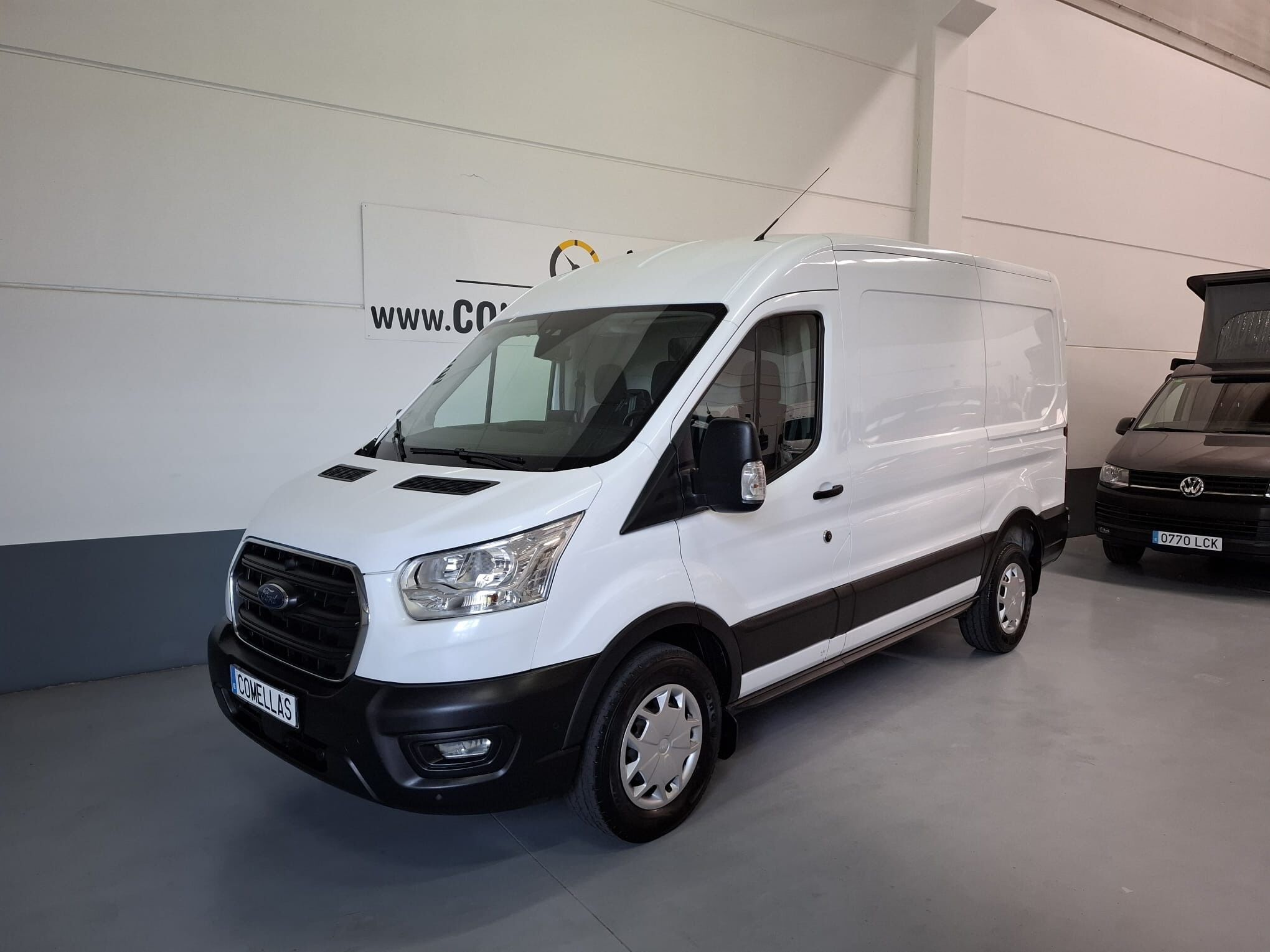 FORD Transit (350 96kW L2H2 Van Trend Delantera Auto) en Barcelona