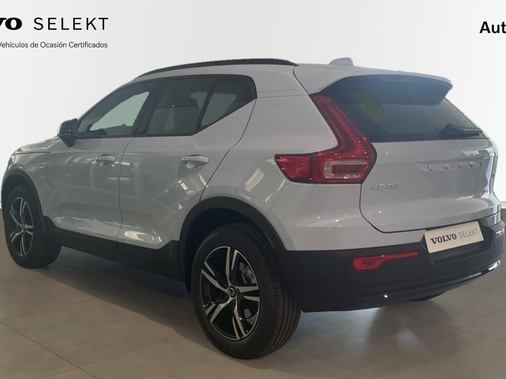 Imagen 2 de VOLVO XC40