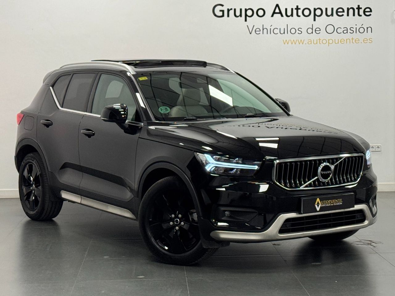 VOLVO XC40 (INSCRIPTION) en Murcia