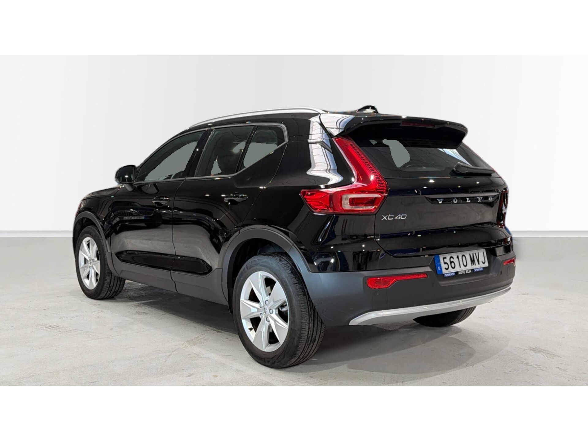 Imagen 2 de VOLVO XC40