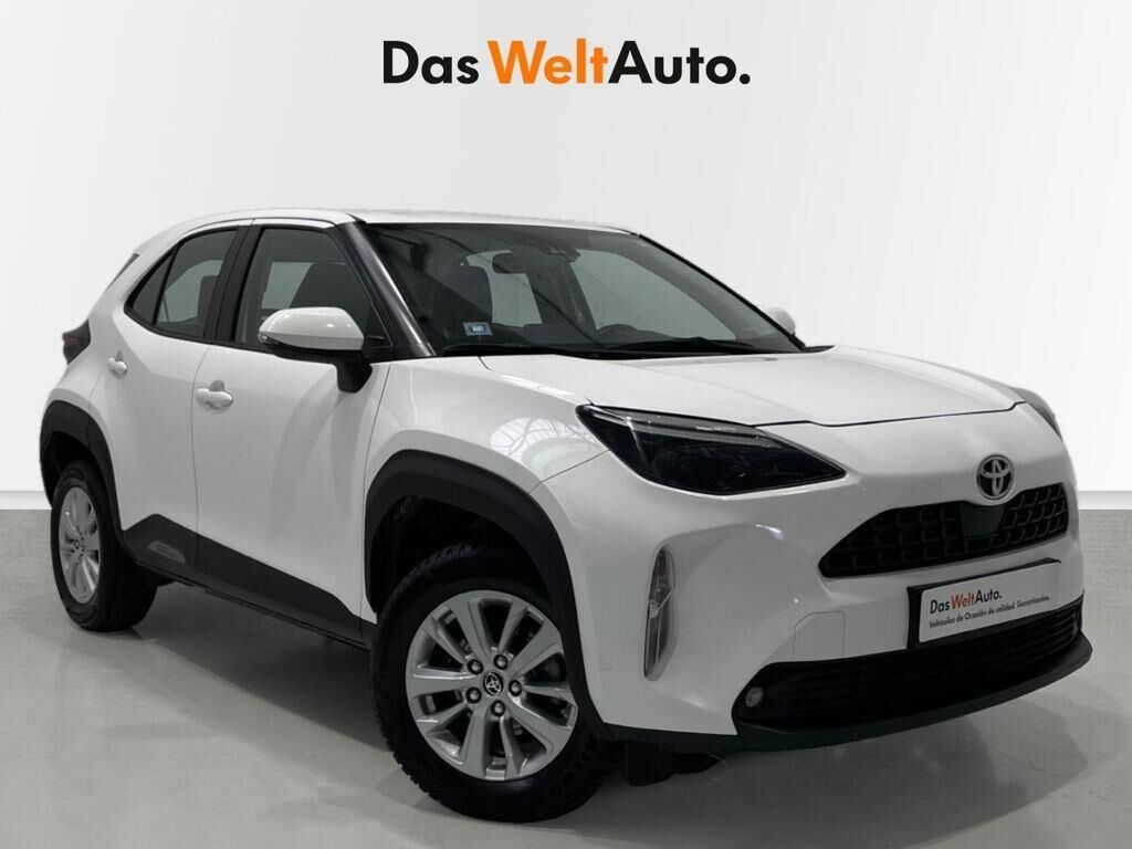 TOYOTA Yaris Cross (120H Active Tech 85 kW (116 CV)) en Barcelona