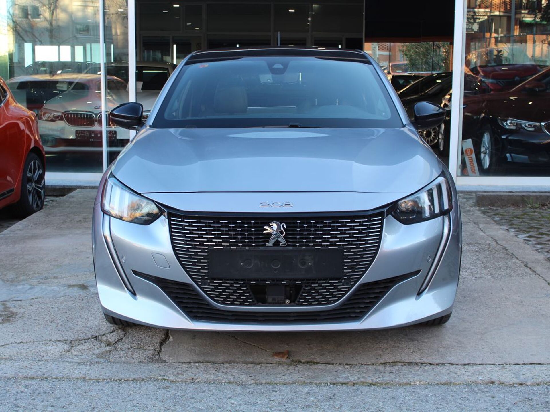 Imagen 3 de PEUGEOT 208