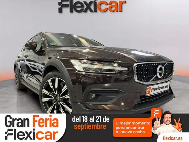 VOLVO V60 (2.0 D4 R-Design Momentum Auto) en Barcelona
