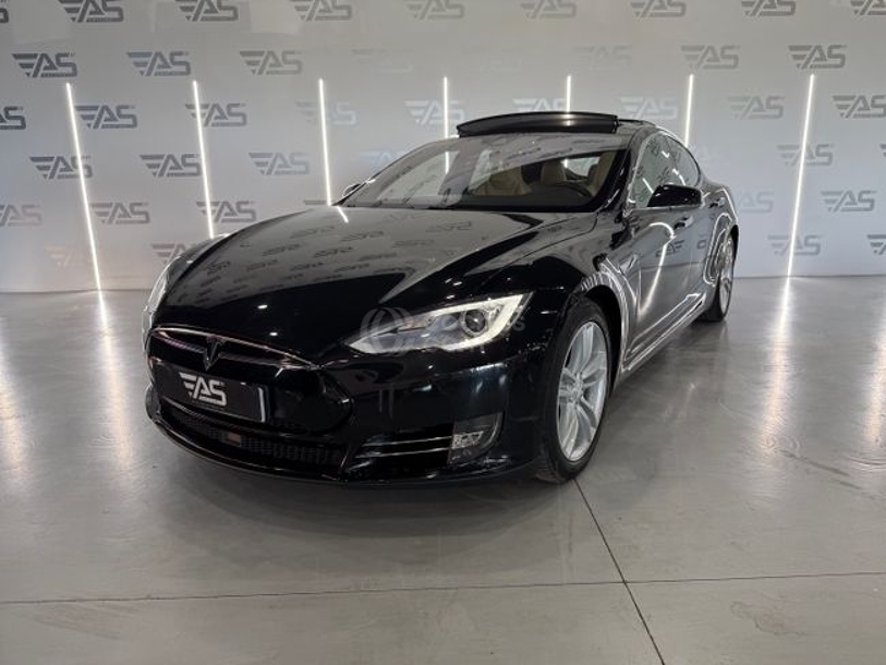 Foto del TESLA Model S 90D