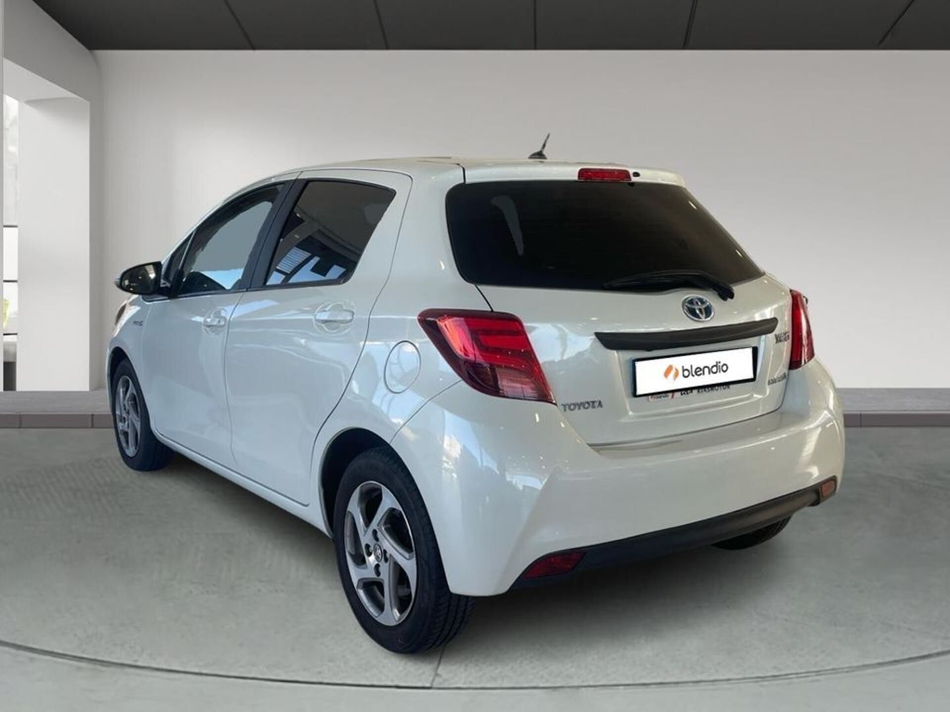 Imagen 2 de TOYOTA Yaris