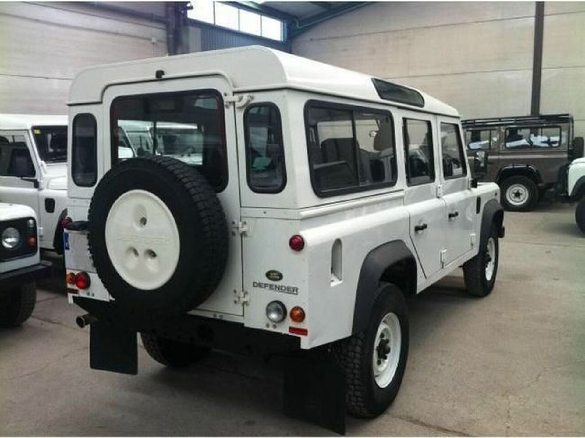 Imagen 3 de LAND ROVER Defender