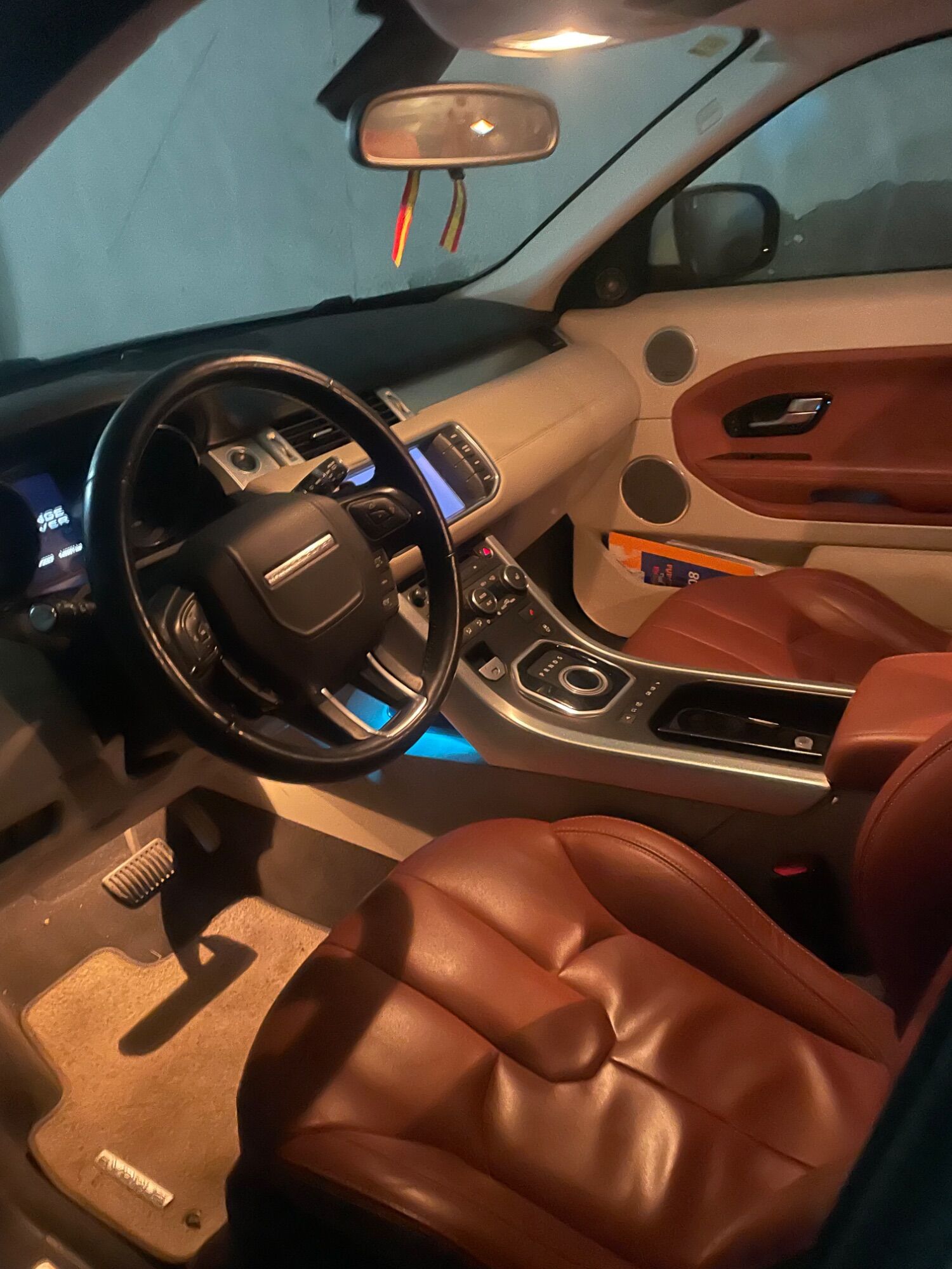 Foto del LAND ROVER Range Rover Evoque 2.2L SD4 Dynamic 4x4 190 Aut.