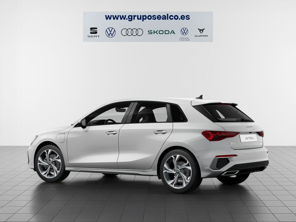 Foto del AUDI A3 Sportback 40 TFSIe S line S tronic