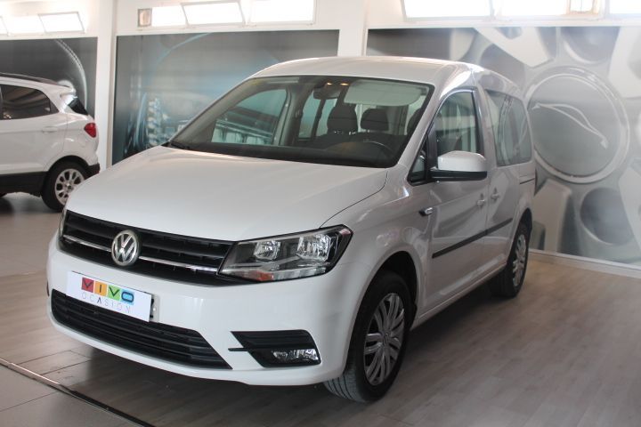 VOLKSWAGEN Caddy (2.0TDI Comfortline 110kW) en Almería