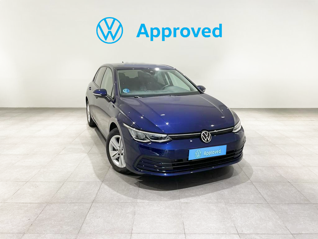 VOLKSWAGEN Golf (Life 1.5 eTSI 110 kW (150 CV) DSG) en Barcelona