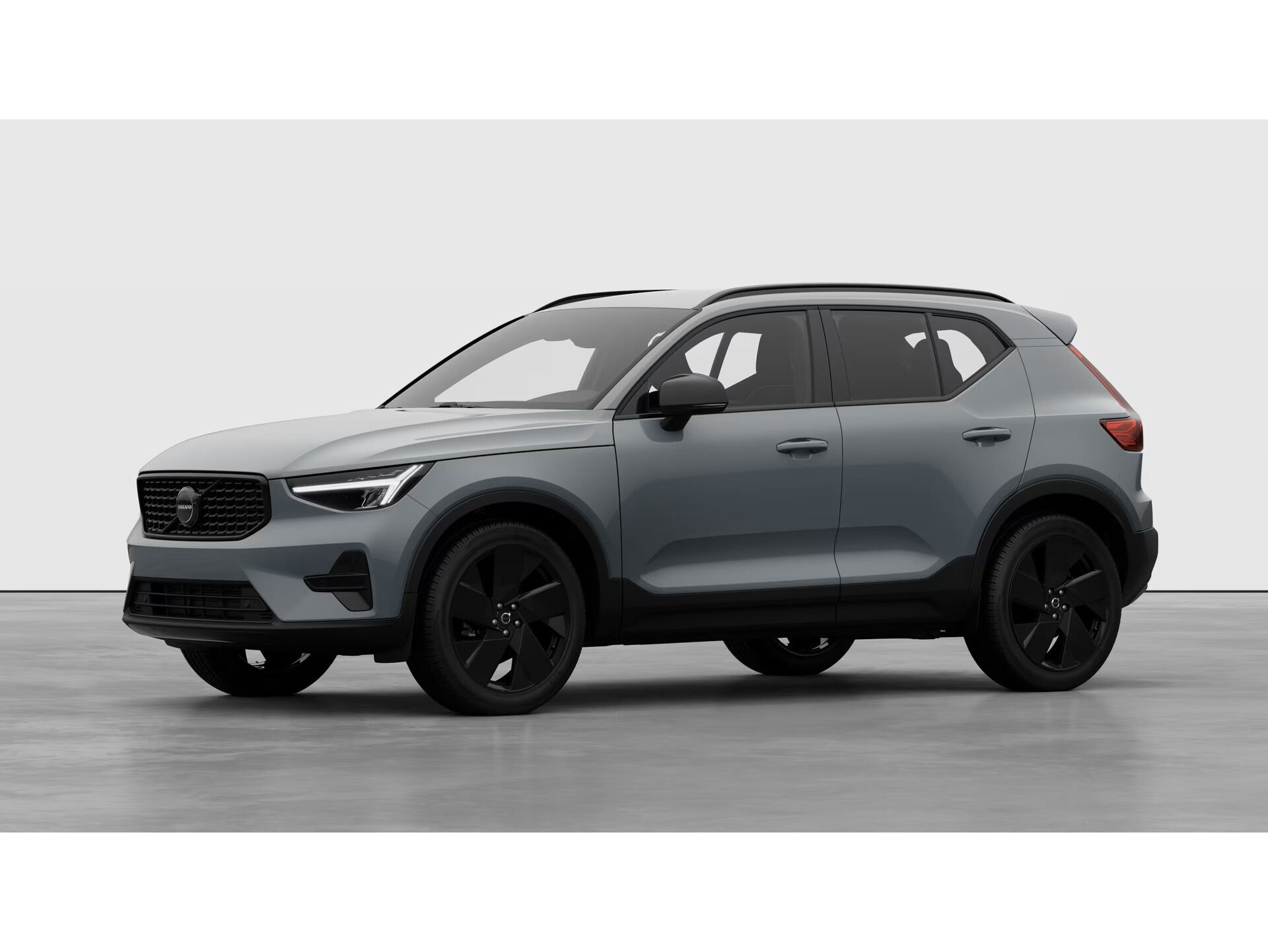 VOLVO XC40 (B3 G Black Edition+ Auto 120 kW (163 CV)) en Madrid