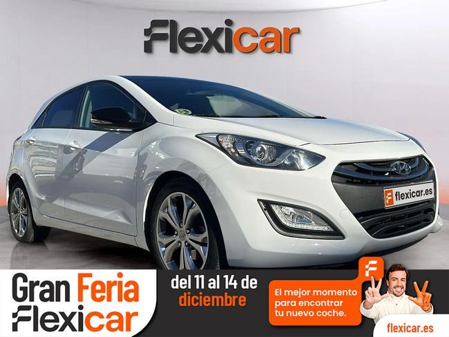 HYUNDAI i30 (1.6 CRDi 110cv Tecno Sky) en Madrid