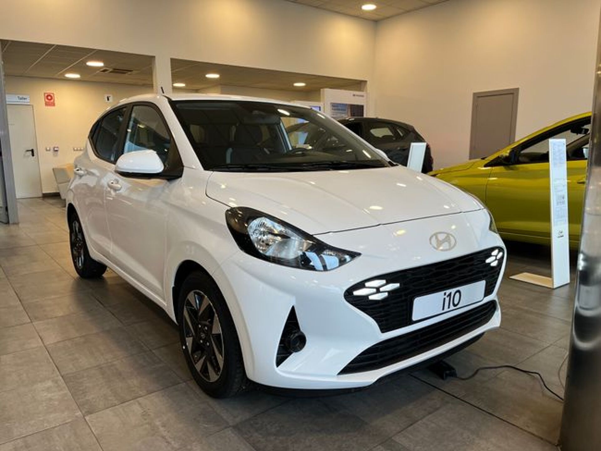 Imagen 2 de HYUNDAI i10