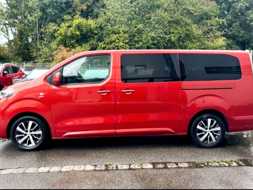 Foto del TOYOTA Proace Verso Proace Combi L2 2.0D 9pl. 150