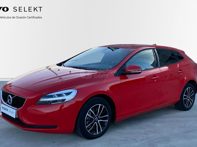 Foto del VOLVO V40 T2 Momentum Aut.