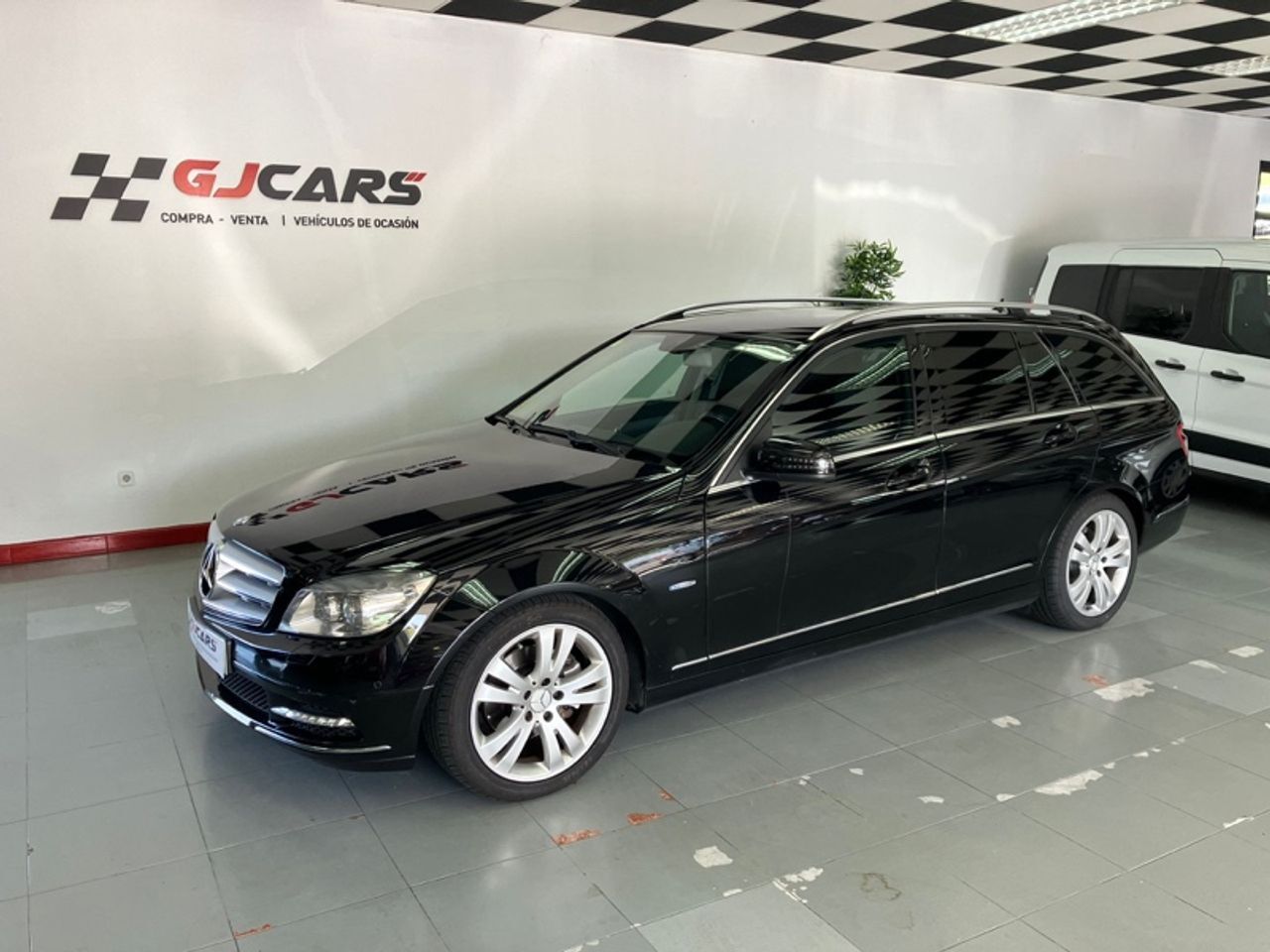 MERCEDES Clase C (C 220 CDI Blue Efficiency Estate) en Asturias