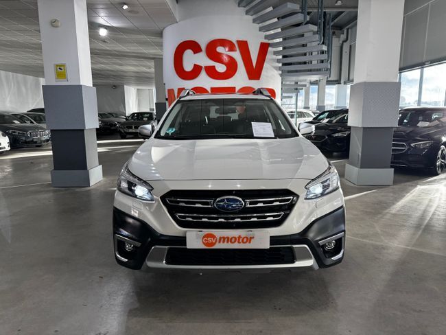 Foto del SUBARU Outback 2.5i Executive Plus S Black Edition CVT