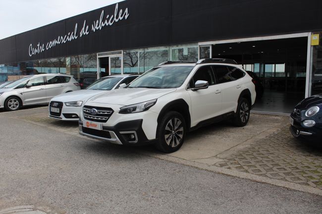 Foto del SUBARU Outback 2.5i Executive Plus S Black Edition CVT